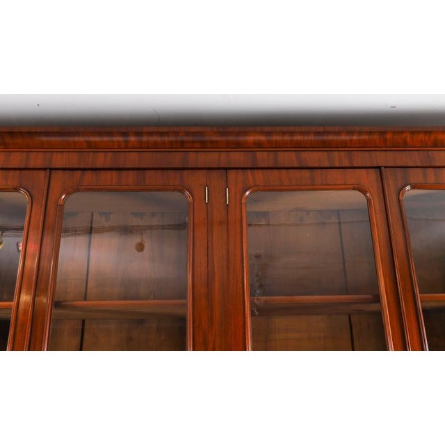 Antique 19th Century English Flame Mahogany Library Bookcase For Sale - Image 4 of 17