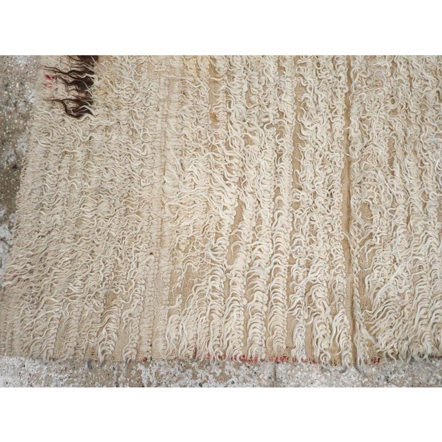 Textile Galerie Shabab Collection Mid-20th Century Turkish Tulu Rug For Sale - Image 7 of 10
