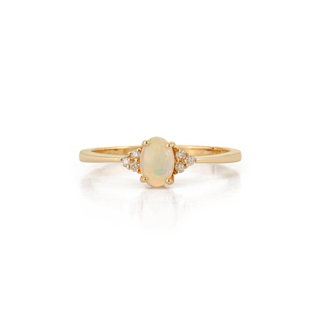 Natural Oval Cabochon Opal Ring With Trio Diamonds in 14k Yellow Gold Size 7 For Sale - Image 4 of 16