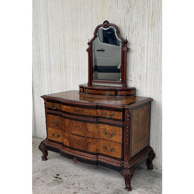 1900s Venetian Baroque Dresser with mirror in Burl Walnut with Ebonized Details For Sale - Image 16 of 18