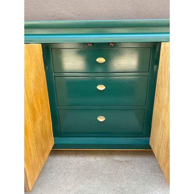Bottle Green 1970s Vintage Brunswick Raymond Sobota Chin Hua Dresser for Century For Sale - Image 8 of 11