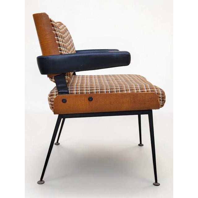 Modern Tube Series Model 704 Armchair by Alain Richard for Marcom, 1960s For Sale - Image 9 of 13