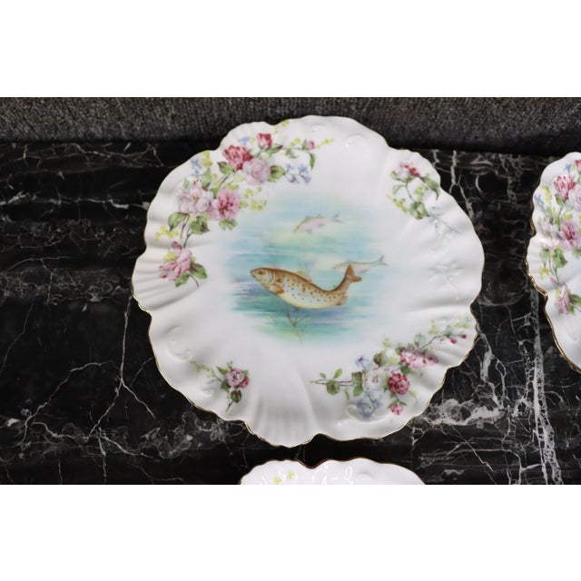 French Limoges Fish Decorated Plate Set/4 For Sale - Image 3 of 9