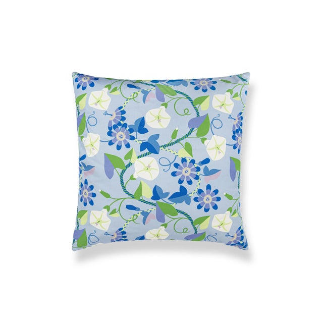 Contemporary The House Of Scalamandré Morning Glory Square Pillow In Cornflower For Sale - Image 3 of 3