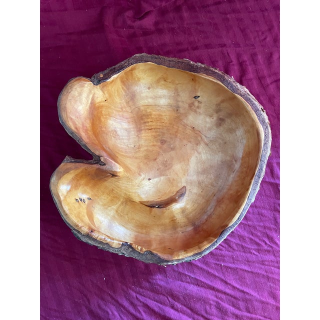 VINTAGE BIRCH WOOD BOWL HANDMADE BY ARTIST ROY CARLSON SLEETMUTE ALASKA BRANDED ON THE BOTTOM The Village of Sleetmute is...