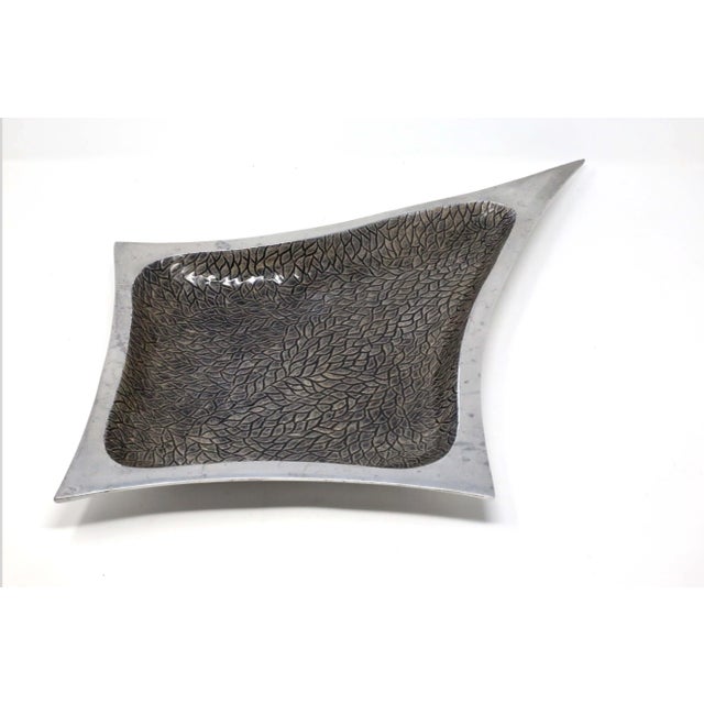 1970s Vintage Brutalist Star-Shaped Cast Aluminum Large Decorative Bowl For Sale - Image 5 of 8