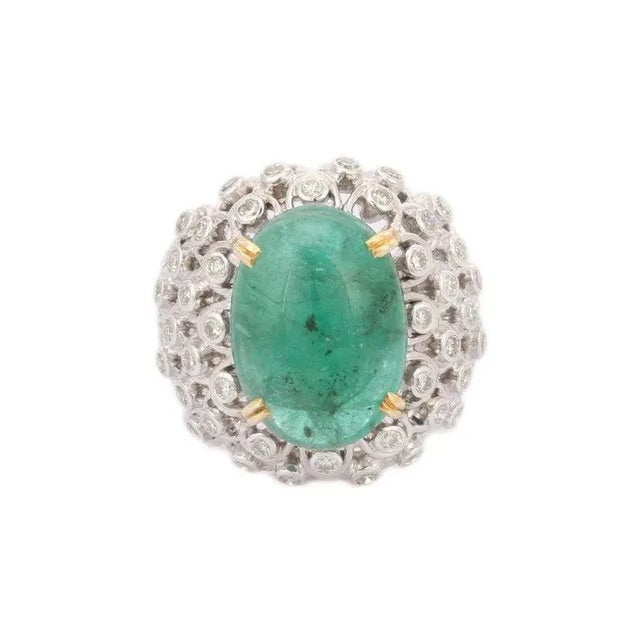 9.48ct Cabochon Emerald & Diamond Ancient Dome Ring in 18k Solid Gold Size 7 For Sale In New York - Image 6 of 12