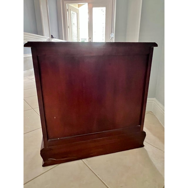 Vintage Thomasville 4 Drawers Nightstand /End Table For Sale In West Palm - Image 6 of 9