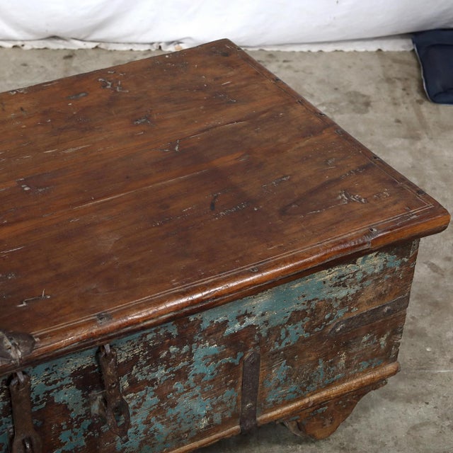 Antique Indian Painted Teakwood Blanket Chest/Coffee Table For Sale In Santa Fe - Image 6 of 8