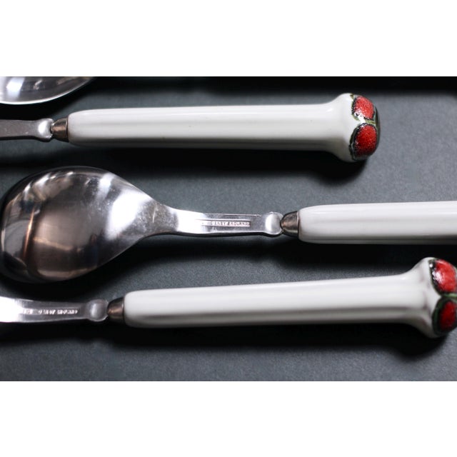 1970s 1970s Boho Chic Denby Regency Jewel White flatware 1 serving spoon For Sale - Image 5 of 17