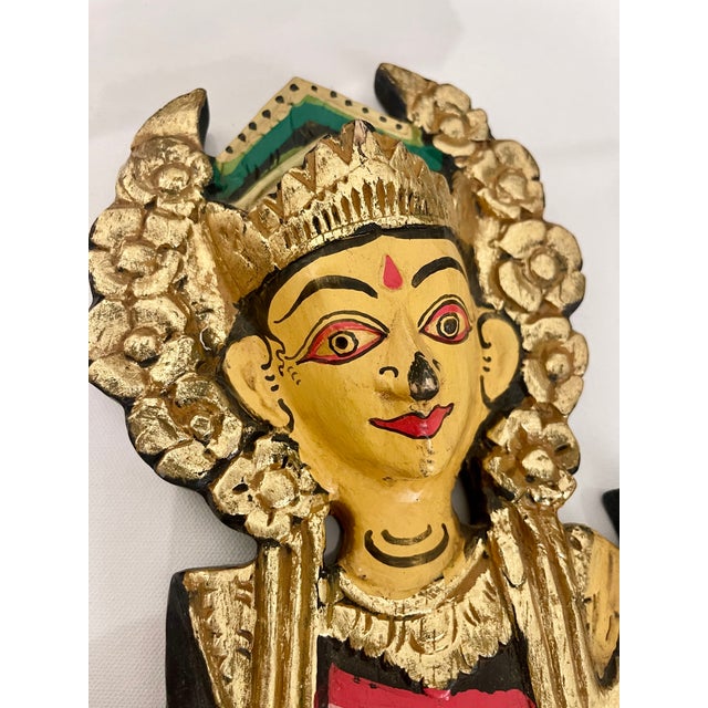 1990s Pair of 26-Inch Balinese Wood Statues, Hand-Carved and Painted Folk Art Figures For Sale - Image 5 of 8