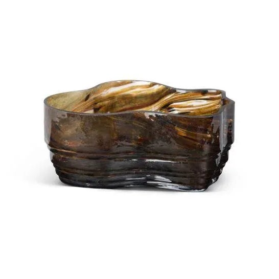 Discover the elegance of our Clover Collection, featuring a unique shape and luxurious tortoise colorway. Each piece...