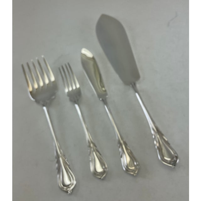 1980s 1980s Silver Plated Pair Fish Servers, Fish Serving Fork & Fish Serving Knife, Lily. For Sale - Image 5 of 12