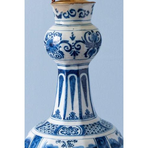 Dutch Blue and White Chinoiserie Garlic Neck Vase Lamp, 1700s For Sale - Image 9 of 14