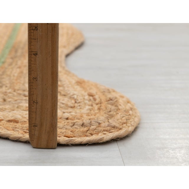 Olive Natural Jute Wave Scallop Rug 2.5x6 Ft. For Sale - Image 11 of 12