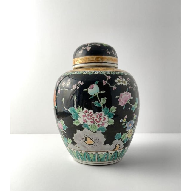 Japanese Black Polychromed Porcelain Ginger Jar by Yamatoku Meiji, 1890s For Sale - Image 5 of 10