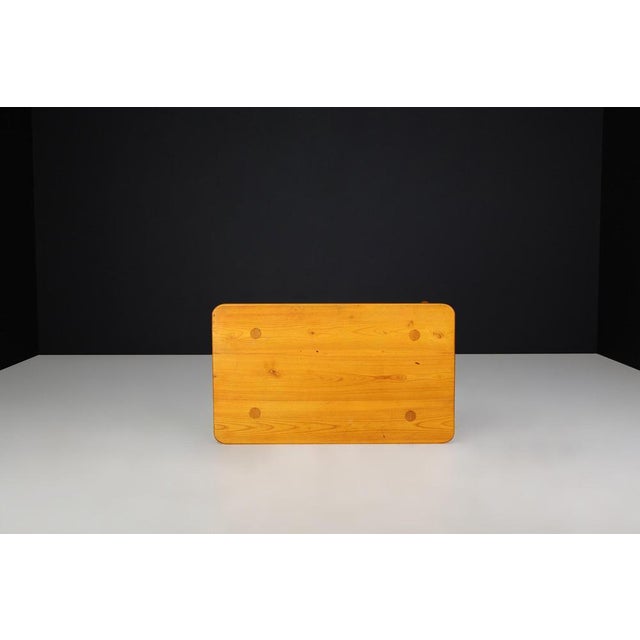 Mid-Century Modern Solid Pine Coffee Table, France, 1960s This charming mid-century modern coffee table, crafted in France...