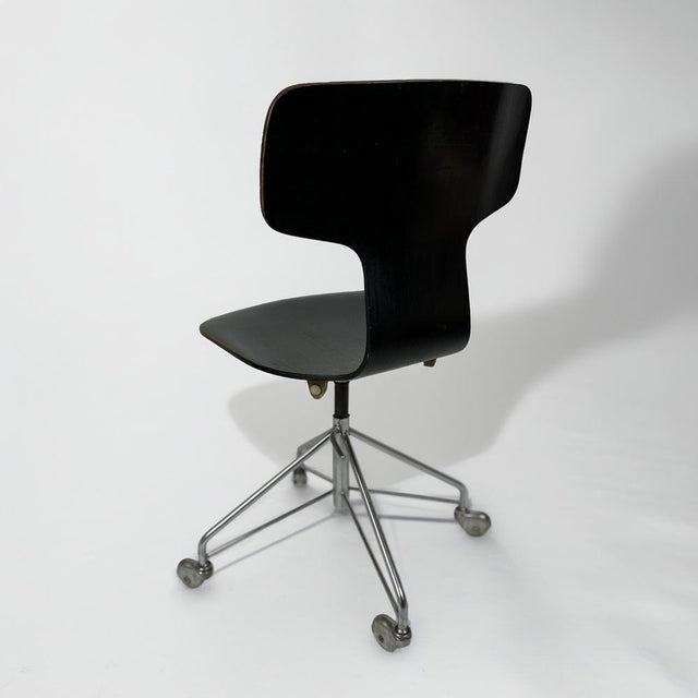 1960s Model 3113 Swivel Office Chair by Arne Jacobsen for Fritz Hansen, 1969 For Sale - Image 5 of 9
