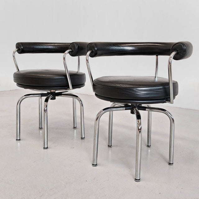 Cassina LC7 Swivel Armchairs by Charlotte Perriand for Cassina, 1980s, Set of 2 For Sale - Image 4 of 18