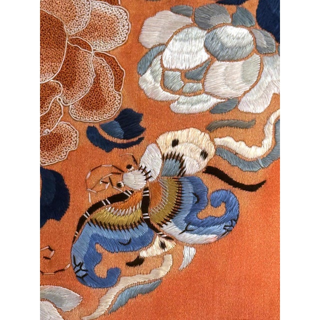 Mid 19th Century Frame Fine Embroidered Chinese Court Lady Casual Robe Qing Dynasty Provenance For Sale - Image 5 of 18