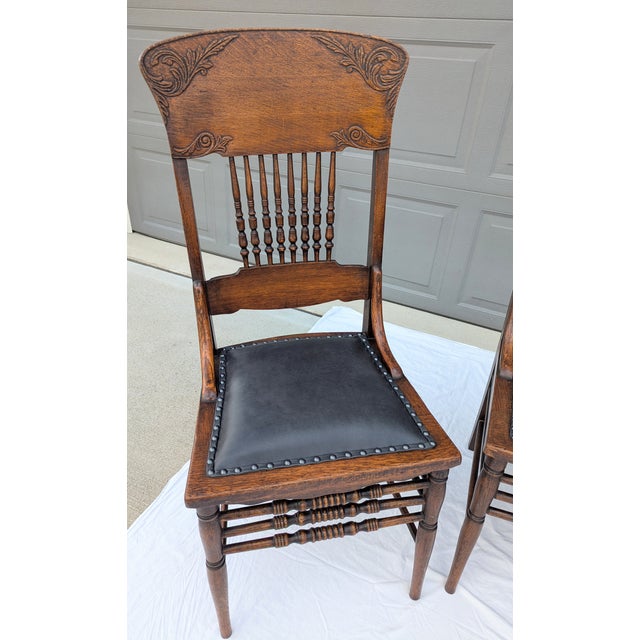 Wood Late 19th Century Victorian Pressed Back Oak Dining Chairs Leather Seats Spindle Back For Sale - Image 7 of 18