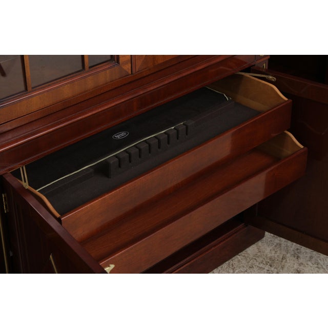 1990s Kindel Neoclassical Mahogany Breakfront Bookcase For Sale - Image 5 of 18
