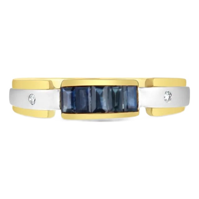 Sapphire Multi-Toned Gold Ring with Satin Finish, Size 6 For Sale