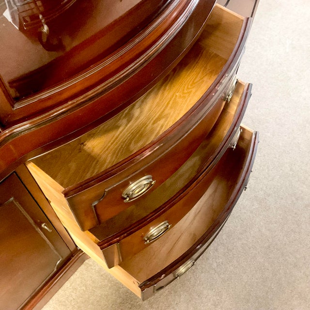 1950s Vintage Hepplewhite Chippendale Mahogany Drexel Travis