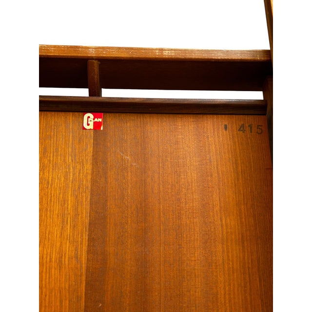Model 415 Fresco Oval Extending Dining Table in Teak from G-Plan, England, 1970s For Sale - Image 6 of 11