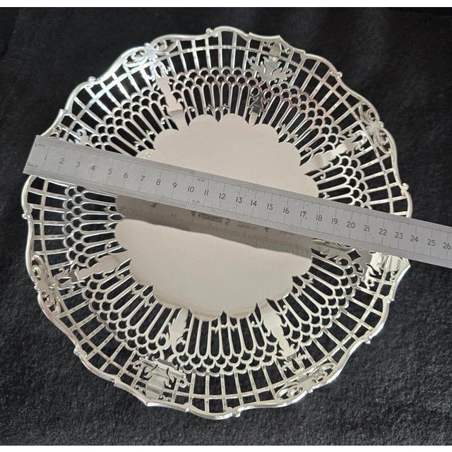 Mid-Century Sterling Silver Pierced Pedestal Bowl from Viners LTD, Sheffield, 1962 For Sale - Image 17 of 18