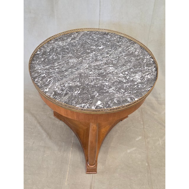 Art Deco Antique 1930s French Empire or Art Deco Cherry Guéridon Table With Black Marble For Sale - Image 3 of 13
