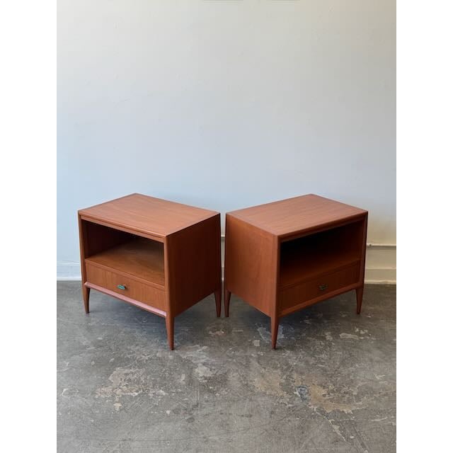 1960s Vintage Pair of Mt. Airy Nightstands by Raymond Sobota For Sale - Image 5 of 15