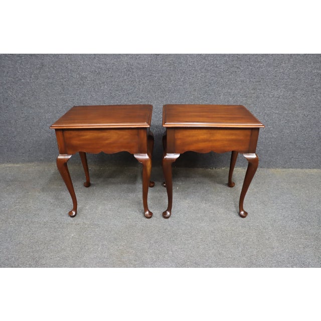 Henkel-Harris Mahogany Queen Anne Nightstands – Pair For Sale - Image 9 of 14