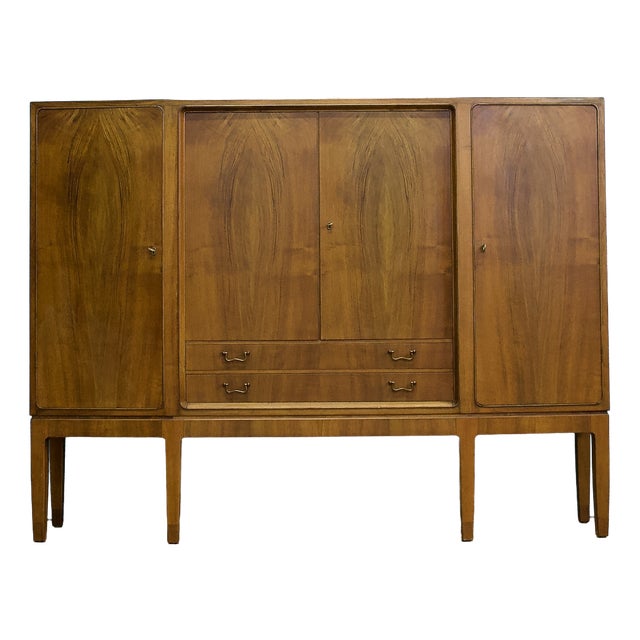Mid-Century Walnut Veneer Sideboard, 1960s For Sale
