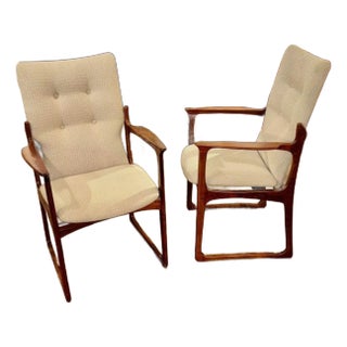 Pair of Mid Century Modern Rosewood Danish Armchairs For Sale