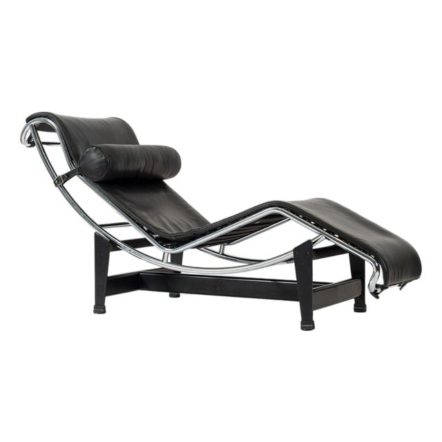 Cassina Lc4 Black Leather Chaise Lounge Chair by Le Corbusier 2006 For Sale