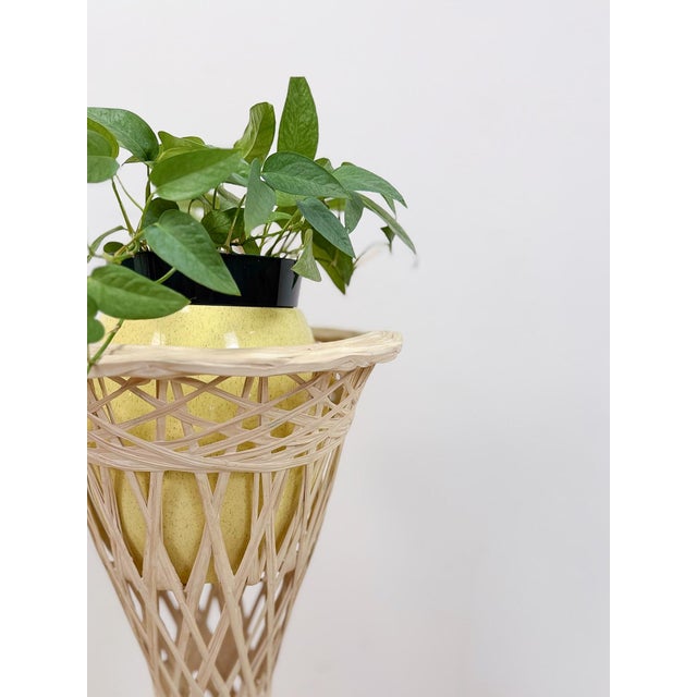 Russell Woodard Spun Fiberglass Plant Stand Vintage MCM Rare 30" Tall For Sale - Image 9 of 9