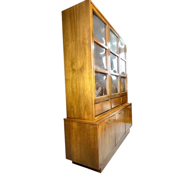 Mid-Century Modern American of Martinsville Bubble Glass Cabinet For Sale - Image 10 of 12