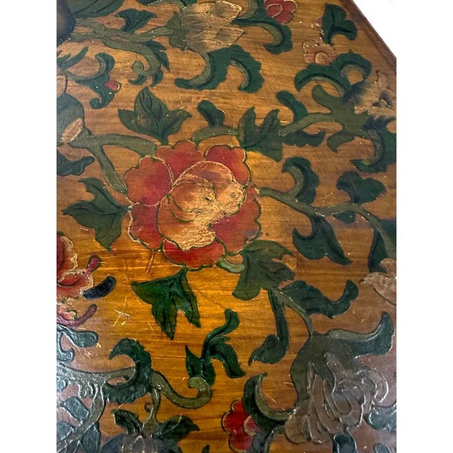 Chinese Mid 20th Century Chinese Hand Painted Sewing Box, Jewelry Box For Sale - Image 3 of 10