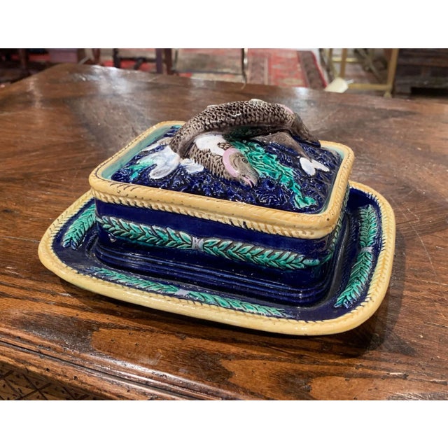 19th Century English Majolica Hand Painted Sardine Cover Box With Plate For Sale - Image 4 of 10