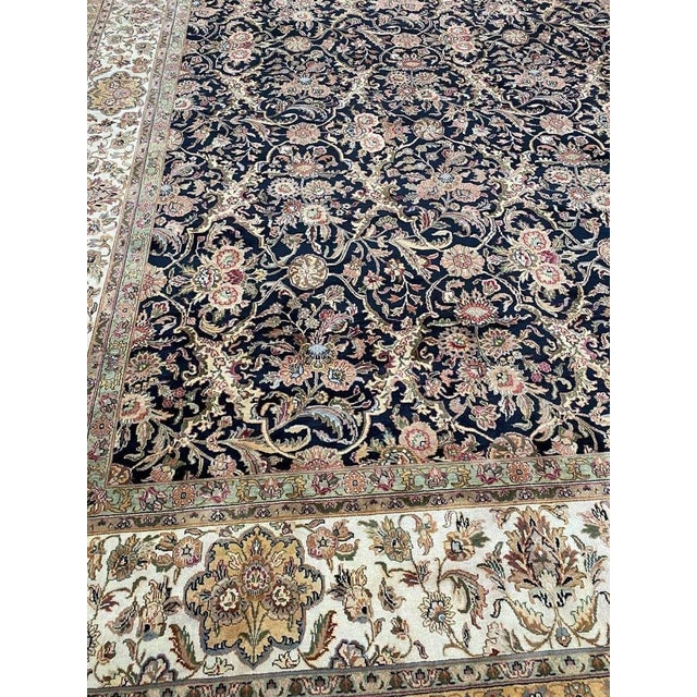 1990s 10x14 Handwoven Indian Agra Area Rug - 106806 For Sale - Image 5 of 11