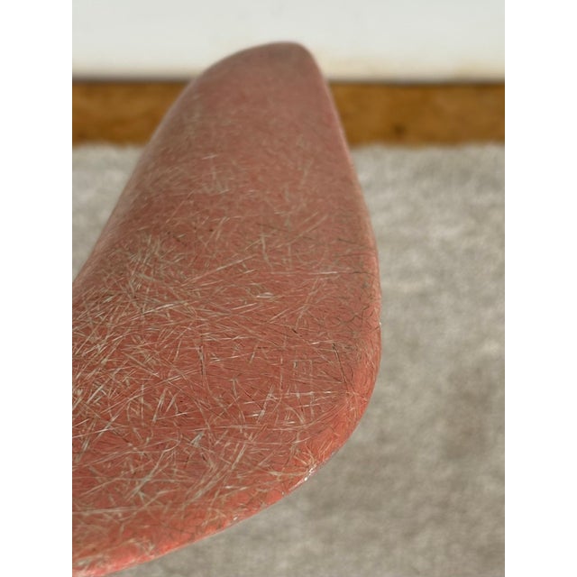 Vintage Salmon Fiberglass Armchair by Charles Eames for Herman Miller, 1962 For Sale - Image 9 of 18