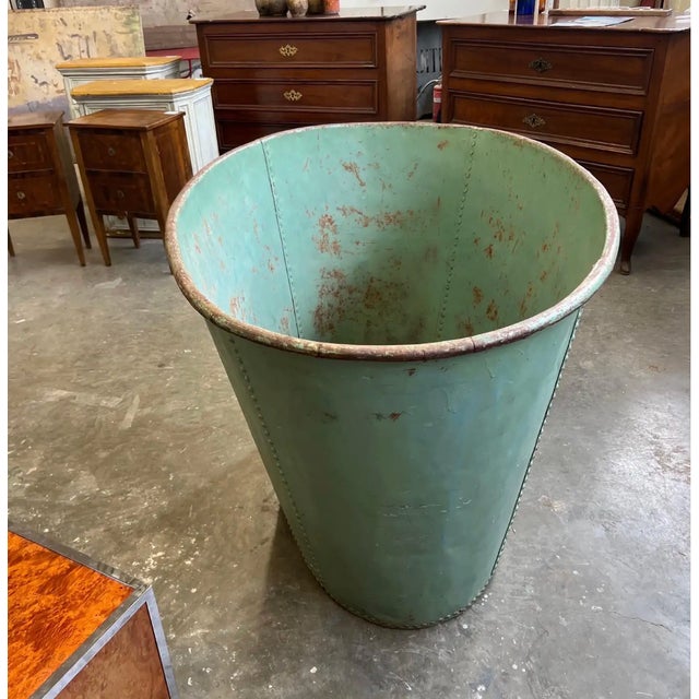 Fantastic 19th Century Oversized Painted French Tub, Probably for Grapes For Sale In Richmond - Image 6 of 7