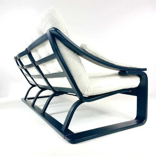 This sofa is a beautiful compromise between budget and style. In addition, it was completely revamped by us, the structure...