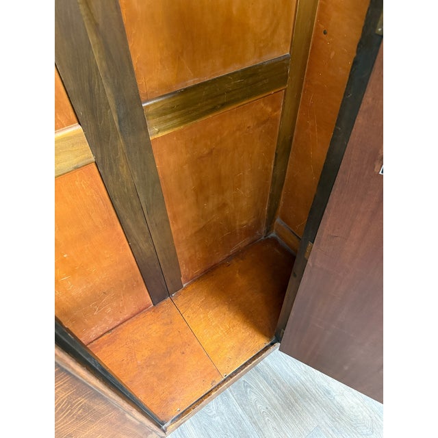 Vintage English Art Deco Quarter Sawn Tiger Oak Wardrobe For Sale - Image 12 of 15