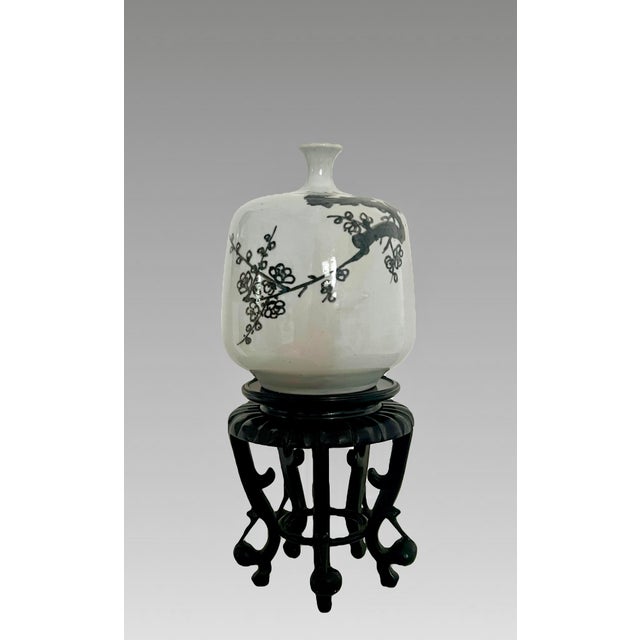 Elevate your collectibles with this elegant dark expresso brown/ebony round display stand or pedestal, a perfect blend of...
