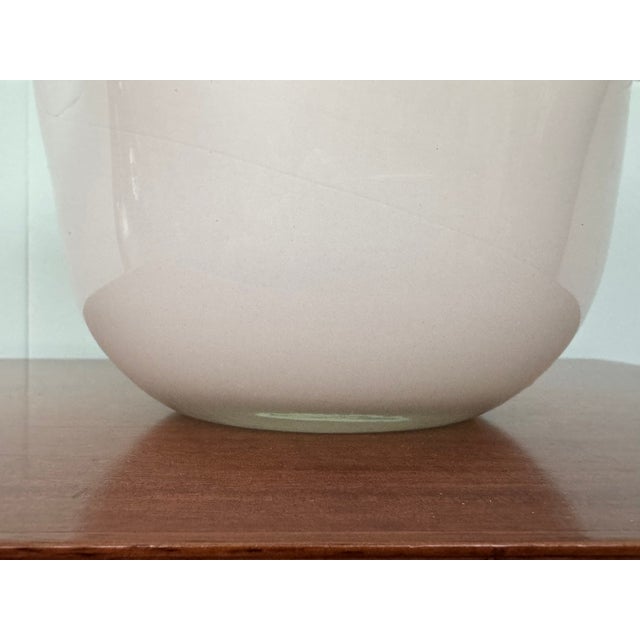 White Italian Handkerchief Vase in Opaline White Murano Glass, 1970s For Sale - Image 8 of 16