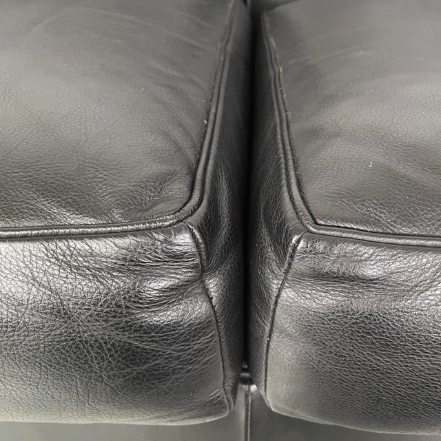 Italian Modern Black LC2 Sofa by Le Corbusier, Jeanneret and Perriand for Cassina, 1980s For Sale - Image 13 of 18