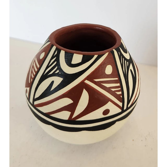 Tribal VintageJemez Pueblo Polychrome Pot Signed by r.n. Toya For Sale - Image 3 of 7