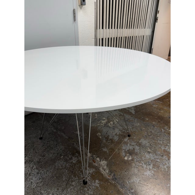 Metal Mid Century Modern Round Dining Table For Sale - Image 7 of 12